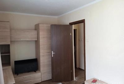 Garsonieră decomandată în Complex Studențesc