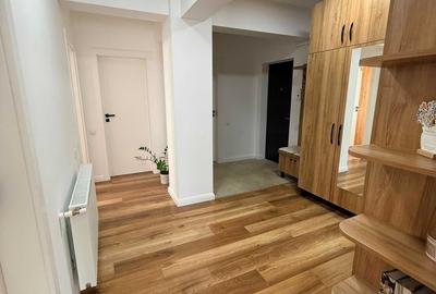 Apartament cu 3 camere decomandat în Baciu