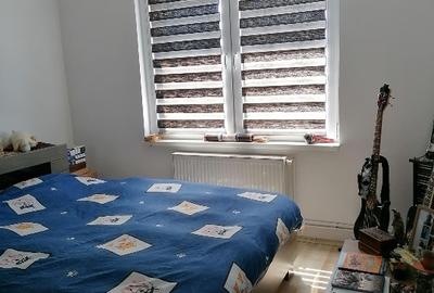 Apartament cu 3 camere decomandat în Tudor