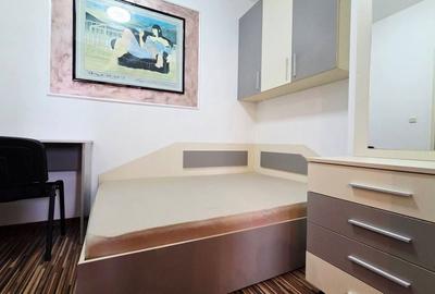 Apartament cu 3 camere în UTA - 3