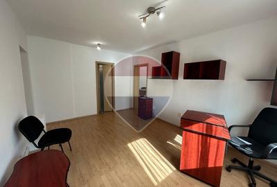 Apartament cu 2 camere, mobilat în Centrul Civic