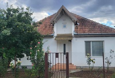 Casă cu Teren 630 Mp în Cetate