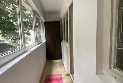 Apartament cu 2 camere semidecomandat în Baba Novac