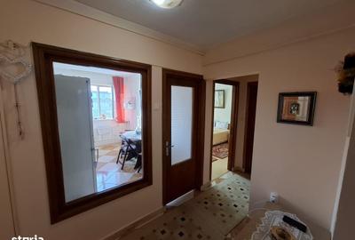Apartament cu 3 camere în Râmnicu de Jos - 10