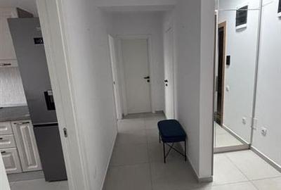 Apartament cu 2 camere decomandat, mobilat în Tractorul - 9