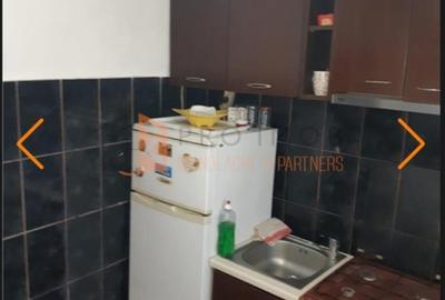Garsonieră decomandată în Central - 1