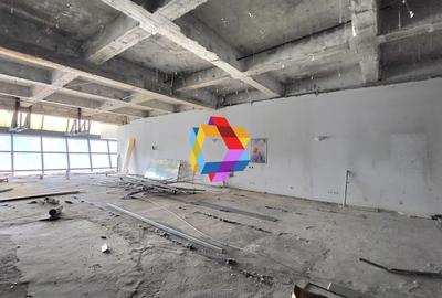 Spațiu comercial, de 960 mp, în Centrul Civic - 2