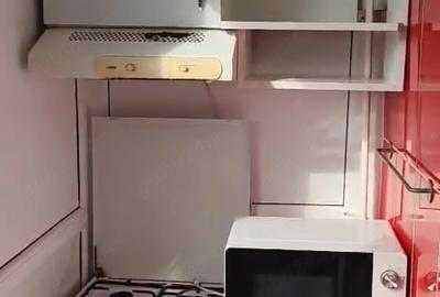 Apartament cu 2 camere decomandat în Apărătorii Patriei
