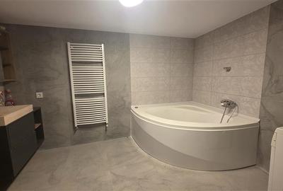 Casă individuală cu 6 camere cu Teren 341 Mp în 1 Mai - 12