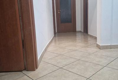 Apartament cu 2 camere decomandat în Basarabia