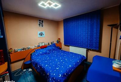 Apartament cu 3 camere decomandat în Fizicienilor