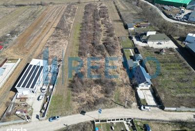 Teren de 320 mp, în Mărgineni