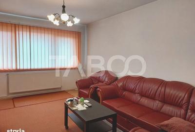 Apartament cu 2 camere decomandat în Mihai Viteazul