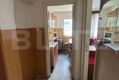 Apartament cu 3 camere semidecomandat în Micro 9 - 1