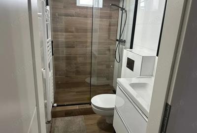Apartament cu 2 camere decomandat în Medicină