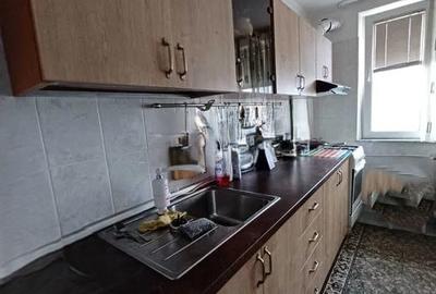 Apartament cu 3 camere semidecomandat, mobilat în Camil Ressu