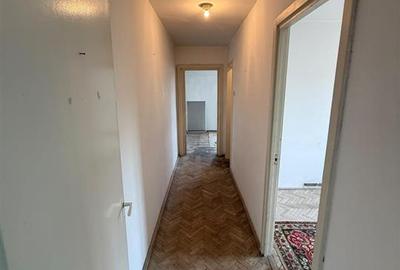 Apartament cu 3 camere semidecomandat, mobilat în Podu Roș - 6