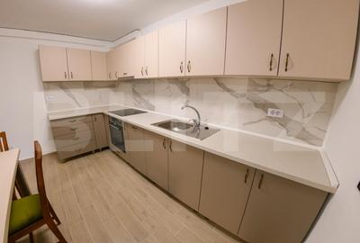 Apartament cu 3 camere decomandat, mobilat în Ultracentral