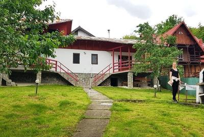 Casă cu 6 camere cu Canalizare în Exterior Vest - 1