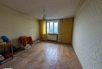 Apartament cu 2 camere decomandat în Banca Națională