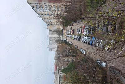 Apartament cu 3 camere decomandat în Casa de Cultură - 1