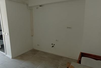 Casă cu 4 camere cu Teren 200 Mp în Gara de Nord - 13