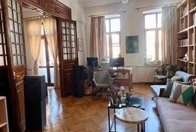 Apartament cu 5 camere semidecomandat, mobilat în Eminescu - 1