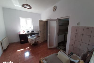 Casă cu 4 camere cu Teren 360 Mp în Burdea