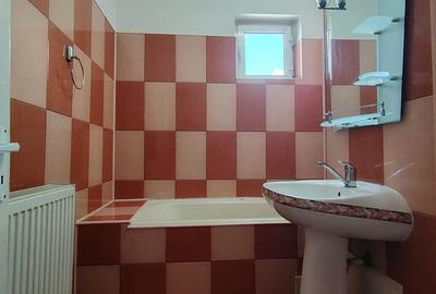 Apartament cu 3 camere în Central - 13