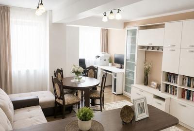 Apartament cu 2 camere decomandat în Central