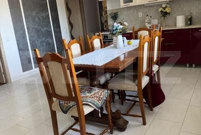 Casă cu 4 camere în Rugășești