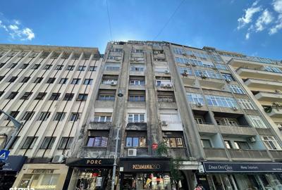 Apartament cu 4 camere semidecomandat în Victoriei