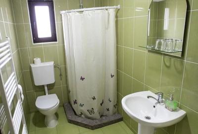 Casă cu Teren 1000 Mp în Periferie - 1