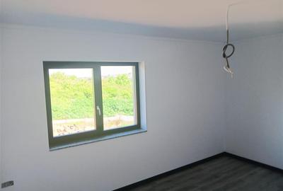 Casă individuală cu 4 camere cu Teren 330 Mp în Valea Adâncă - 16