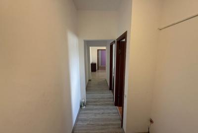 Apartament cu 3 camere semidecomandat, mobilat în Km 4-5 - 7