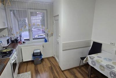 Apartament cu 3 camere în Decebal - 11
