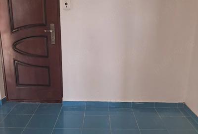 Apartament cu 2 camere decomandat în Cornișa