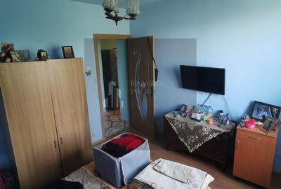 Apartament cu 3 camere decomandat în Sălaj