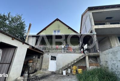 Casă cu 4 camere cu Teren 500 Mp în Poplaca
