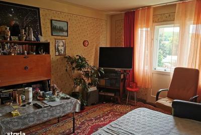 Apartament cu 4 camere semidecomandat, mobilat în Central - 4