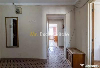 Apartament cu 3 camere decomandat în Găvana