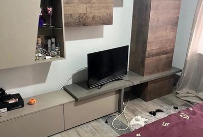 Apartament cu 2 camere decomandat în Petros