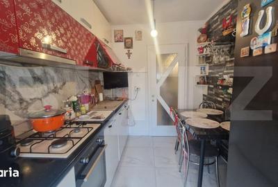Apartament cu 4 camere decomandat, mobilat în Central - 2