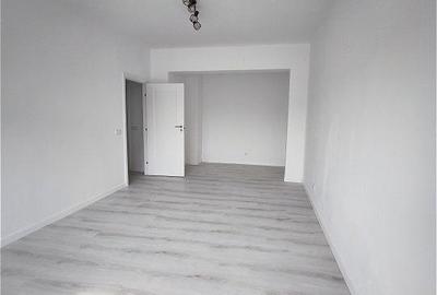 Apartament cu 4 camere în Central - 6