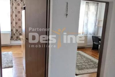 Apartament cu 2 camere decomandat în Complex Studențesc
