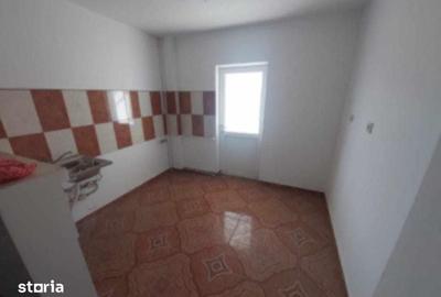 Apartament cu 2 camere decomandat în Micro 12 - 3