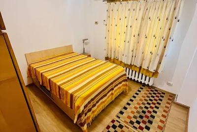 Apartament cu 2 camere semidecomandat, mobilat în Uverturii - 1