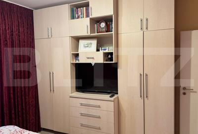 Apartament cu 3 camere decomandat, mobilat în Tractorul - 11