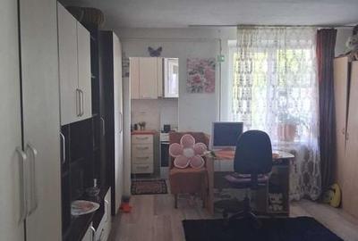 Garsonieră semidecomandată în Central