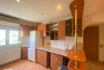 Apartament cu 3 camere decomandat în Parcul Circului